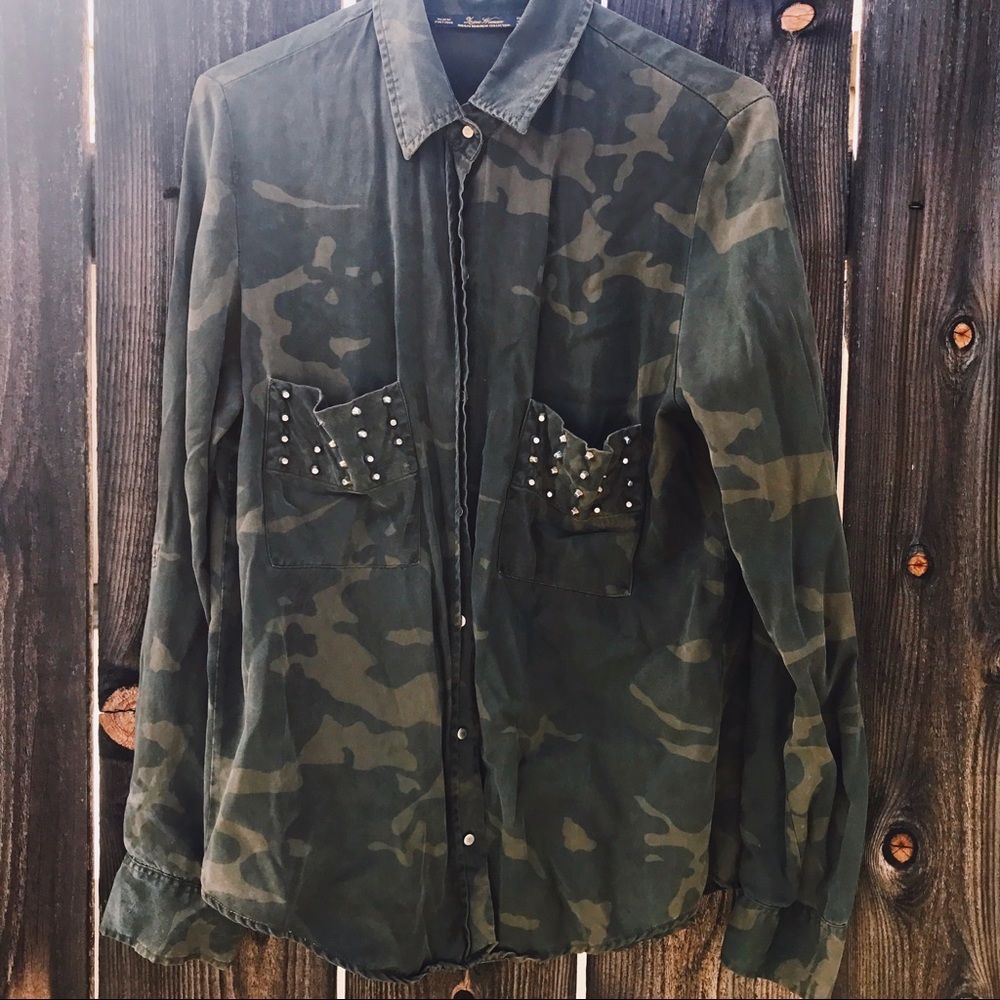 Zara camouflage button up shirt